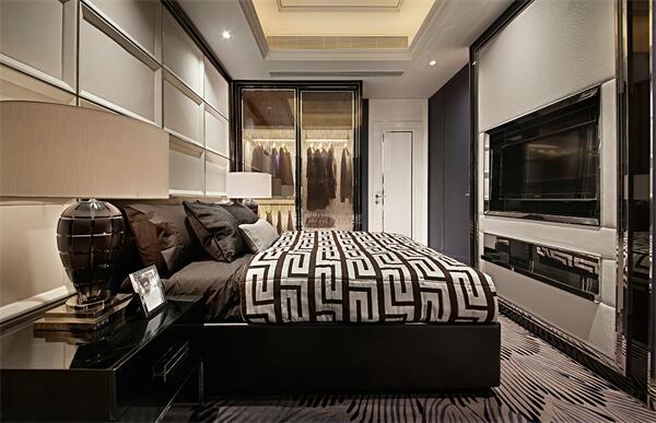 江都區(qū)河西近商場(chǎng)，91平兩室，配套齊全